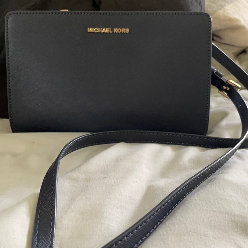 Michael Kors shoulder clutch purse